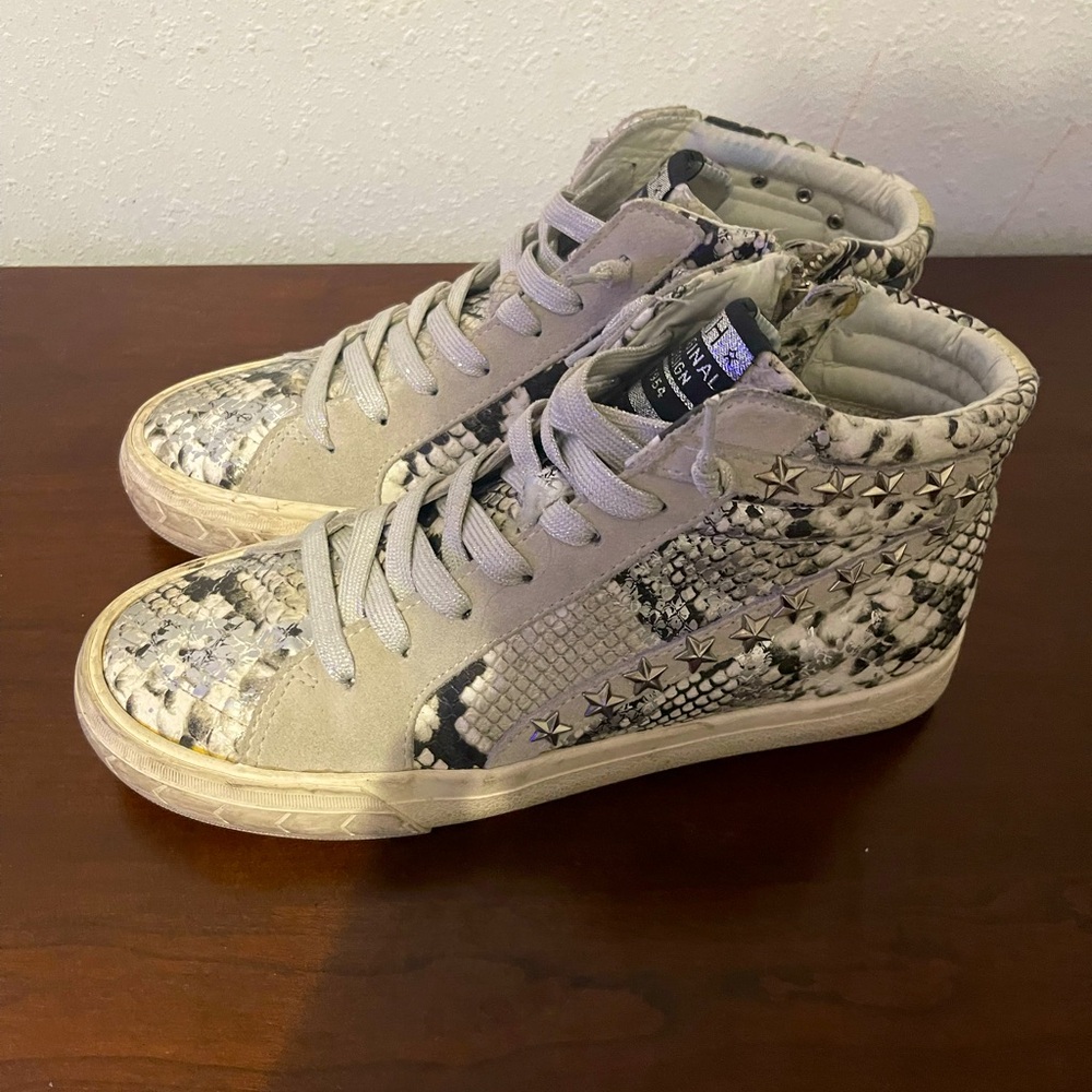 Vintage Havana’s women’s Snake Print High-Top Sneakers Used. No box.